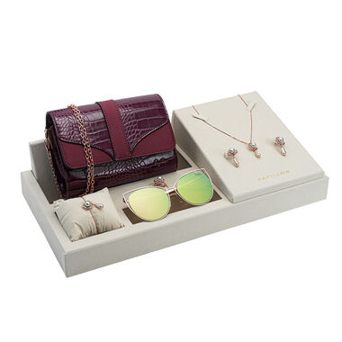 A set of 6 pieces, Papillon, for women, with glasses